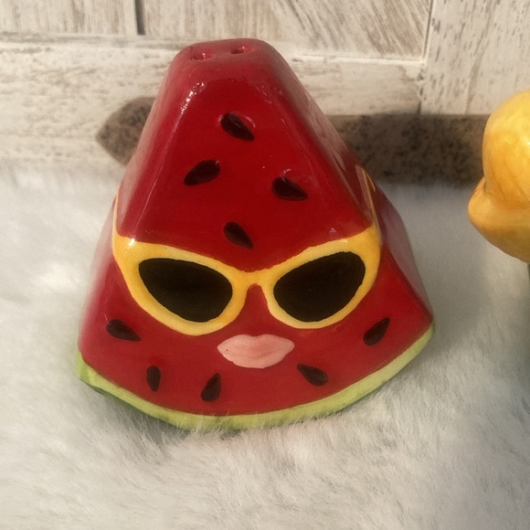 Boston Warehouse 2019 Fiesta Watermelon Shakers - Picture 2 of 10